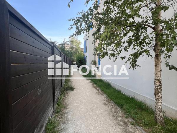 Location Maison 5 pièces 116.7 m² - 11-13 RUE DES TROIS TERRITOIRES Montreuil Sous Bois 93100