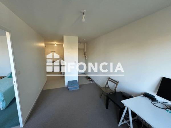 Location Appartement 2 pièces 33.99 m² - 76-78 RUE DE MONTBERNAGE Poitiers 86000