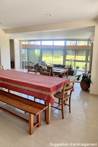 Maison
         6 pièces
        - 230 m² Bien prestige 550 000 € *