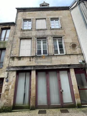 Vente                                                      Immeuble
                        
                                         321 m2                     à Langres