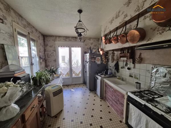Maison de village au calme – 3 chambres, jardin et garages-