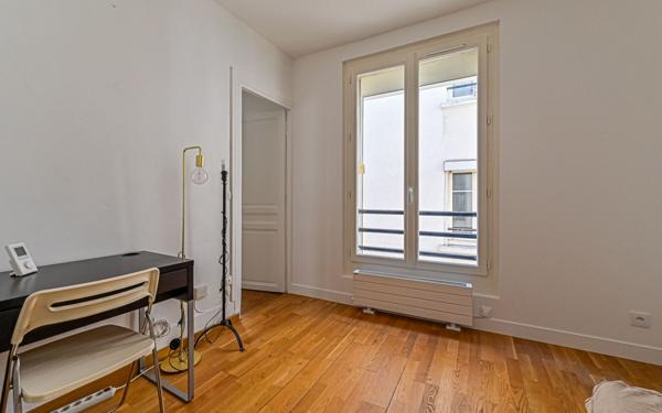 Appartement à louer    2 pièces • 28 m2 Paris 17