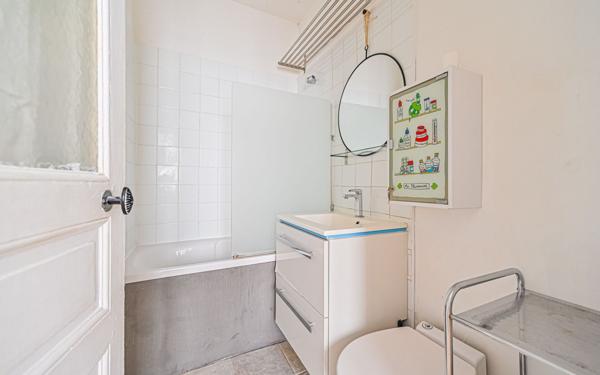 Appartement à louer    2 pièces • 28 m2 Paris 17