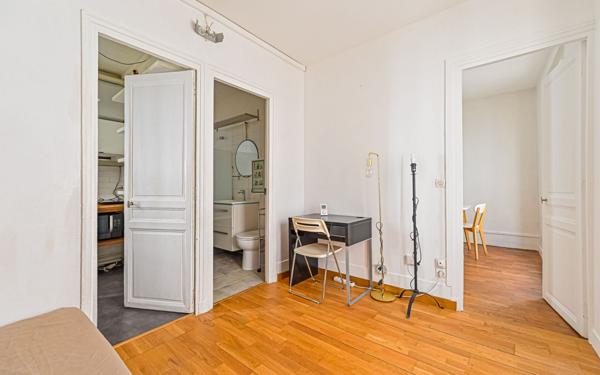 Appartement à louer    2 pièces • 28 m2 Paris 17