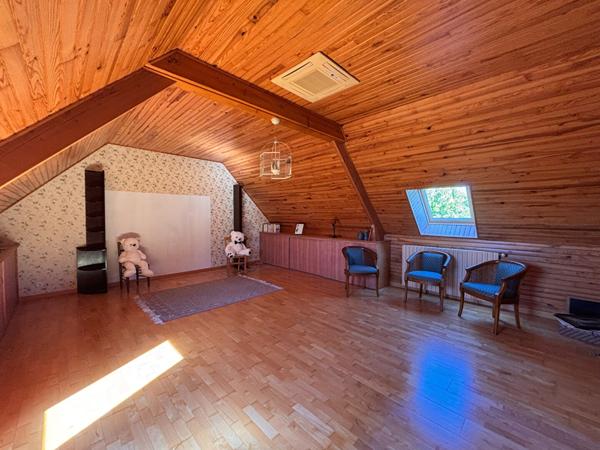 Maison familiale en plein coeur de La Flèche, 4 chambres, Garage, Terrain clos