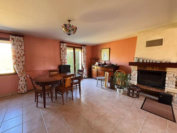 Maison familiale en plein coeur de La Flèche, 4 chambres, Garage, Terrain clos
