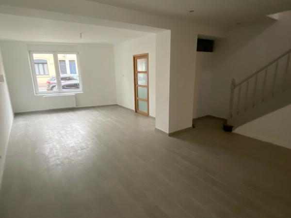 Arras (62000) MAISON DE VILLE - 3 CHAMBRES - TERRASSE ET JARDIN - ARRAS