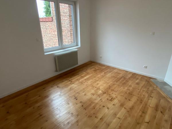 Arras (62000) MAISON DE VILLE - 3 CHAMBRES - TERRASSE ET JARDIN - ARRAS