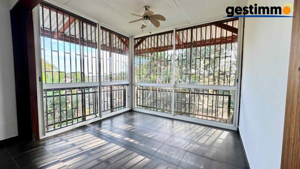 APPARTEMENT T2 - RESIDENCE SECURISEE AVEC PISCINE A CAYENNE