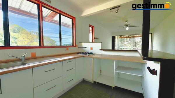 APPARTEMENT T2 - RESIDENCE SECURISEE AVEC PISCINE A CAYENNE
