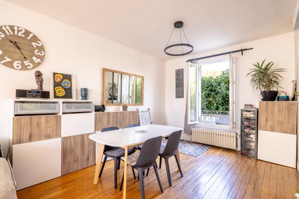 Maison familiale non mitoyenne – 125 m² – 6 pièces – 4 chambres – Centre-ville de Houilles