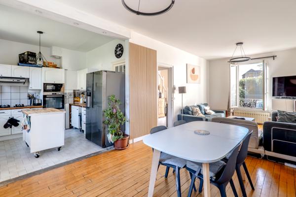 Maison familiale non mitoyenne – 125 m² – 6 pièces – 4 chambres – Centre-ville de Houilles