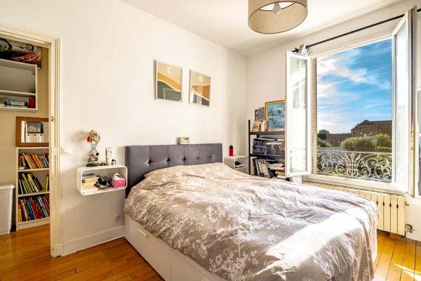 Maison familiale non mitoyenne – 125 m² – 6 pièces – 4 chambres – Centre-ville de Houilles