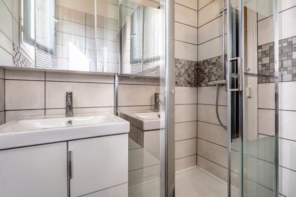 Maison familiale non mitoyenne – 125 m² – 6 pièces – 4 chambres – Centre-ville de Houilles