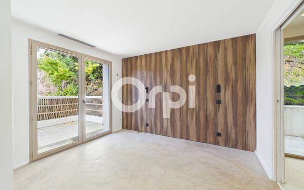 Maison à vendre    4 pièces • 147 m2 Mandelieu-la-Napoule