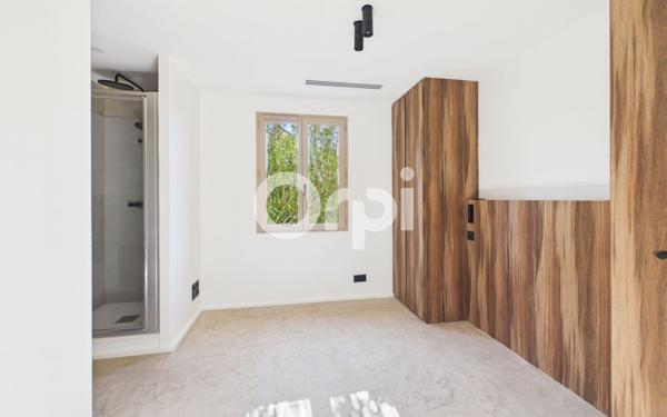 Maison à vendre    4 pièces • 147 m2 Mandelieu-la-Napoule