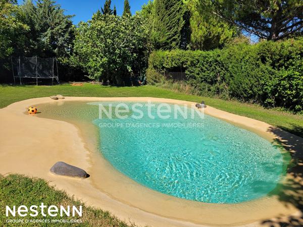 Belle maison de caractère de 227 m² environ avec piscine lagon et grand jardin