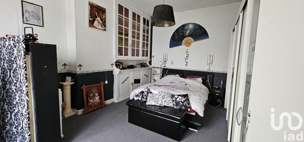 Maison 10 pièces de 337 m² à Auchy-les-Mines (62138)