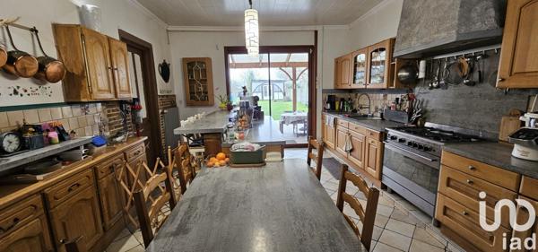 Maison 10 pièces de 337 m² à Auchy-les-Mines (62138)
