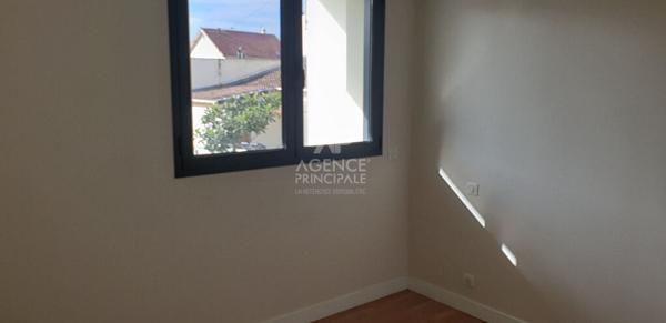 Appartement 2 pièces Sartrouville 29.80 m2 Loyer 954 €/mois charges comprises **  - Référence  327