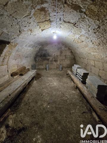 Maison à vendre 6 pièces 135 m² La Chartre-sur-le-Loir