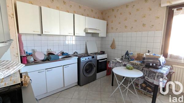 Appartement 4 pièces de 79 m² à Saint-Loup-sur-Semouse (70800)