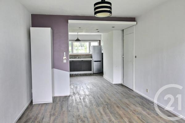Appartement F4 à vendre  4 pièces - 70 m 2   MERIGNAC  - 33