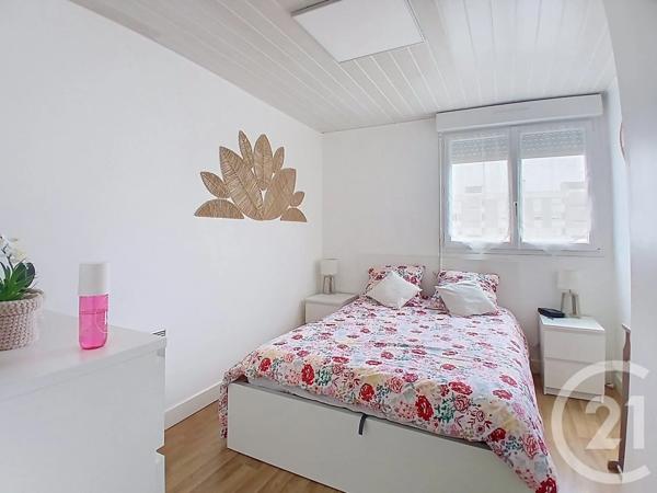 Appartement F4 à vendre  4 pièces - 70 m 2   MERIGNAC  - 33