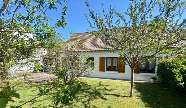 Maison Checy 6 pièce(s) 4 chambres 100 m2