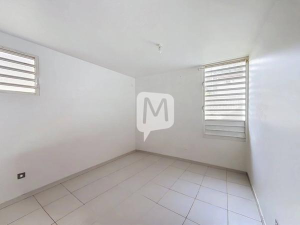 DPT GUYANE, à vendre REMIRE MONTJOLY appartement T3 de 62.05 m²