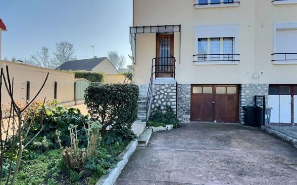Maison à vendre    3 pièces •  Ballancourt-sur-Essonne