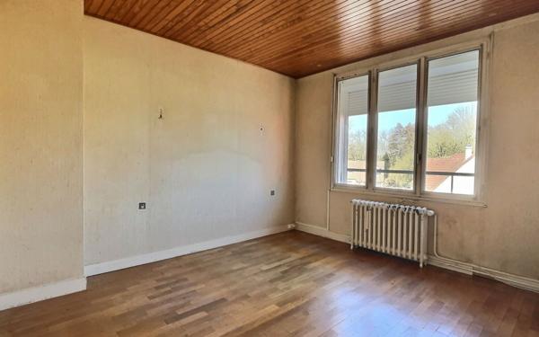 Maison à vendre    3 pièces •  Ballancourt-sur-Essonne
