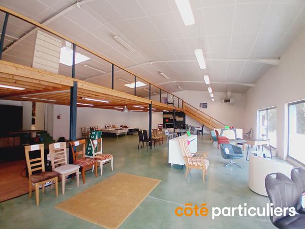Vente
                Immeuble250 m² - 2 Pièces -
                    LANGUIDIC (56440)