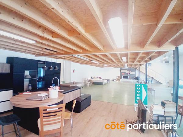 Vente
                Immeuble250 m² - 2 Pièces -
                    LANGUIDIC (56440)
