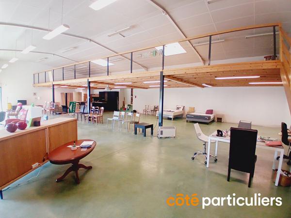 Vente
                Immeuble250 m² - 2 Pièces -
                    LANGUIDIC (56440)
