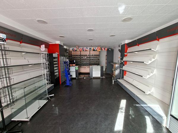 Local commercial La Roche Sur Yon 100 m2 , La roche sur yon