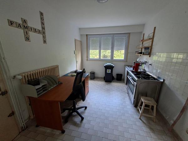 Local commercial La Roche Sur Yon 100 m2 , La roche sur yon