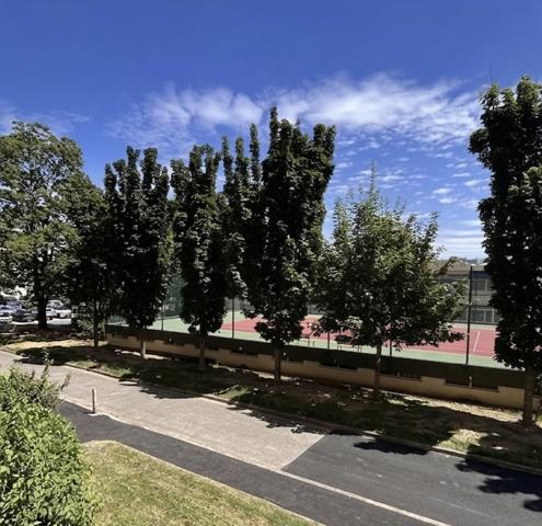 Appartement
         3 pièces
        - 61 m² Exclusivité 245 000 € *