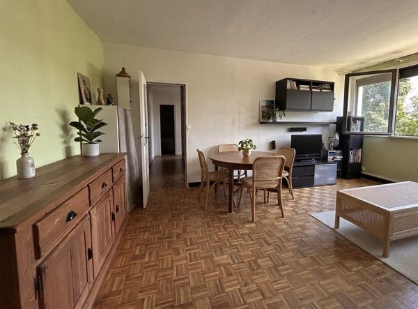 Appartement
         3 pièces
        - 61 m² Exclusivité 245 000 € *