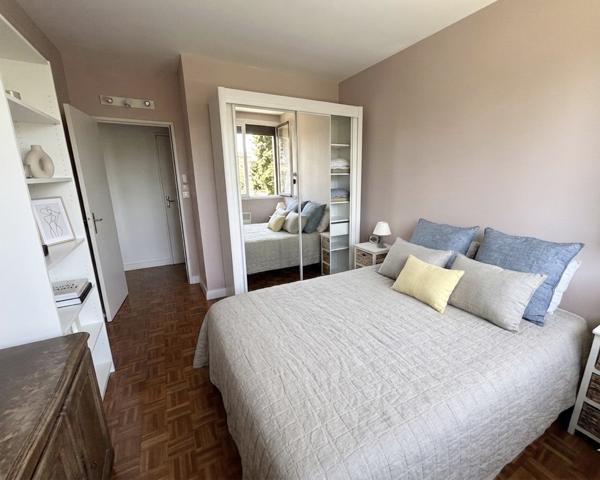 Appartement
         3 pièces
        - 61 m² Exclusivité 245 000 € *