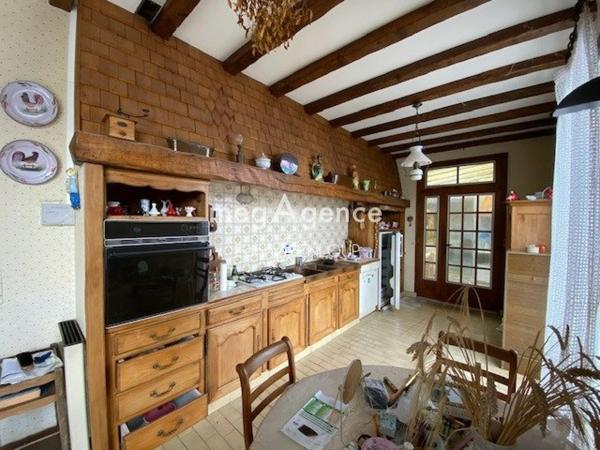 Maison à SAINT-HILAIRE-DU-HARCOUET, 50600 - 8 pièces 200m²