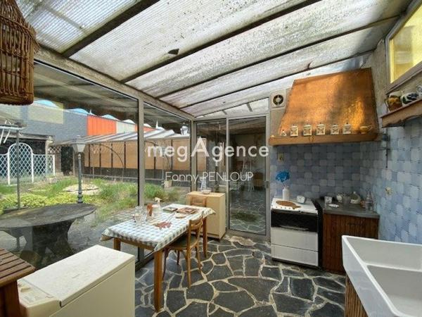 Maison à SAINT-HILAIRE-DU-HARCOUET, 50600 - 8 pièces 200m²