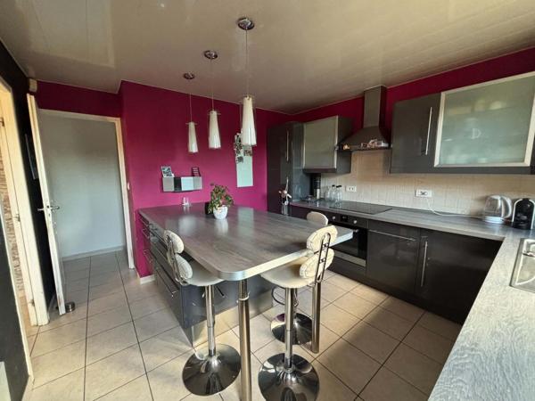 Belle maison individuelle 3 chambres possible 4