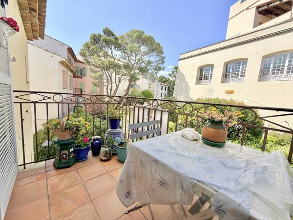 Mougins (06250) MOUGINS LE HAUT CHÂTEAU STUDIO 27M2 DERNIER ÉTAGE CAVE ET PARKING