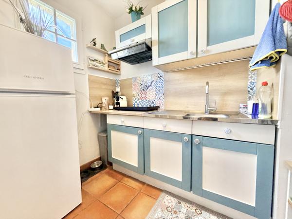 Mougins (06250) MOUGINS LE HAUT CHÂTEAU STUDIO 27M2 DERNIER ÉTAGE CAVE ET PARKING