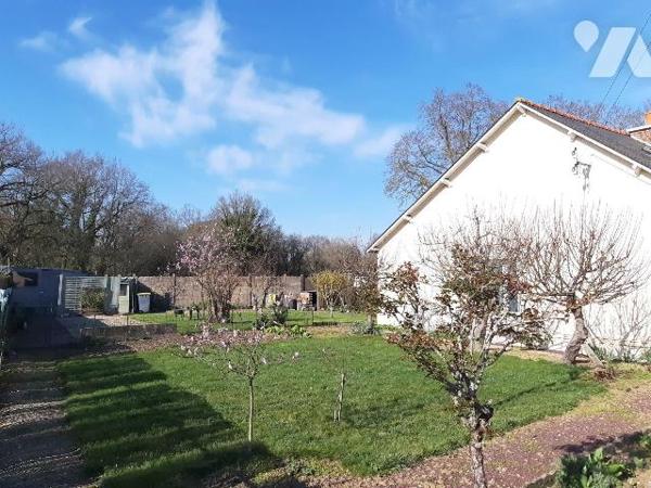A vendre maison Saint-jacques de la lande, quartier la haie des Cognets, sur un terrain de 800 ...