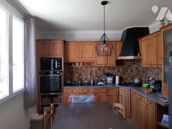 A vendre maison Saint-jacques de la lande, quartier la haie des Cognets, sur un terrain de 800 ...