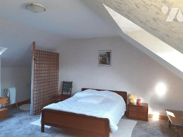 A vendre maison Saint-jacques de la lande, quartier la haie des Cognets, sur un terrain de 800 ...