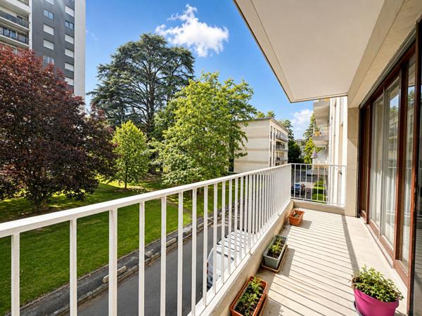 Appartement T4 de 97 m² avec balcon, parking et cave ? Quartier Saint-Marceau / Mouillère