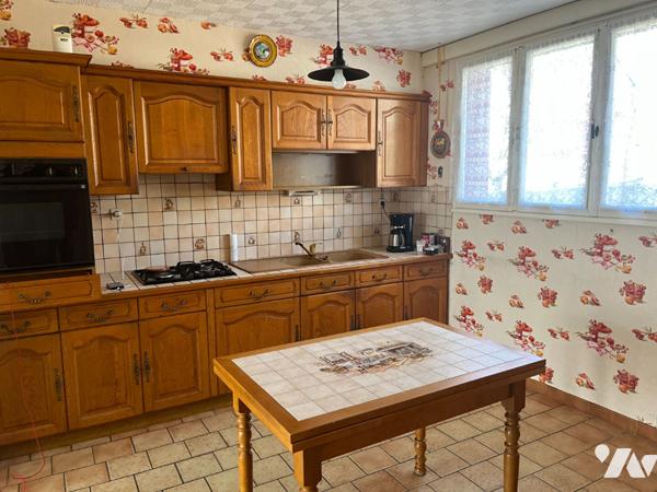A VENDRE -Maison Le Puy Notre Dame